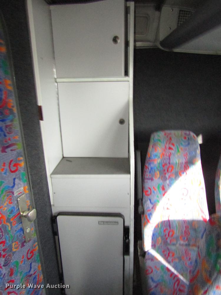 image for item DA3237 1995 Kassbohrer Setra RC Royalty S215HDH coach bus