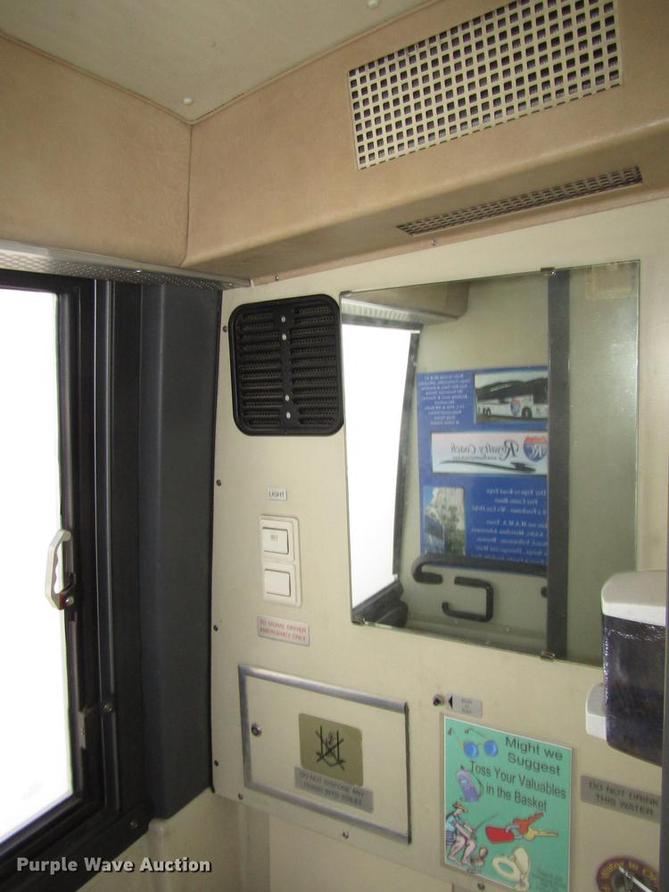 image for item DA3237 1995 Kassbohrer Setra RC Royalty S215HDH coach bus