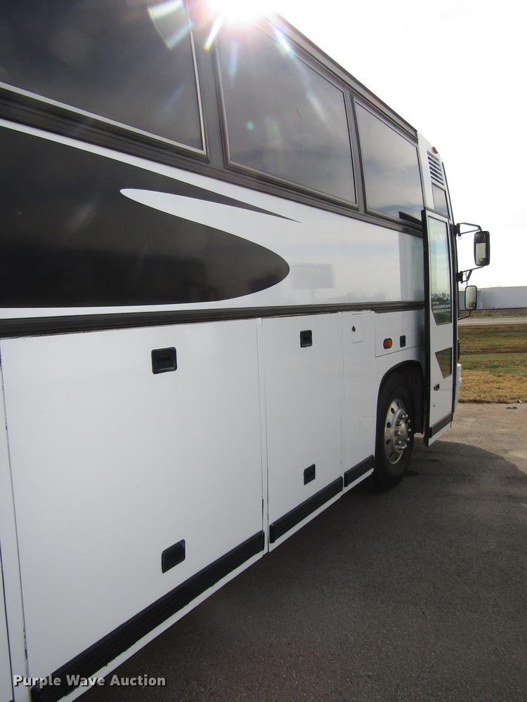 image for item DA3237 1995 Kassbohrer Setra RC Royalty S215HDH coach bus