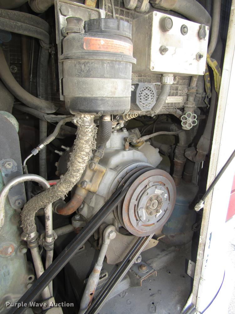 image for item DA3237 1995 Kassbohrer Setra RC Royalty S215HDH coach bus