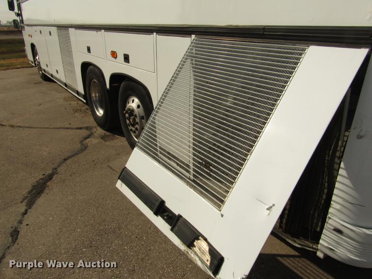 image for item DA3237 1995 Kassbohrer Setra RC Royalty S215HDH coach bus