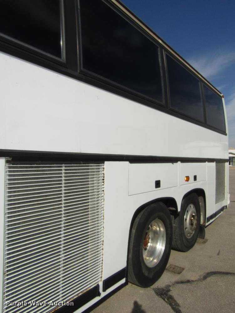 image for item DA3237 1995 Kassbohrer Setra RC Royalty S215HDH coach bus