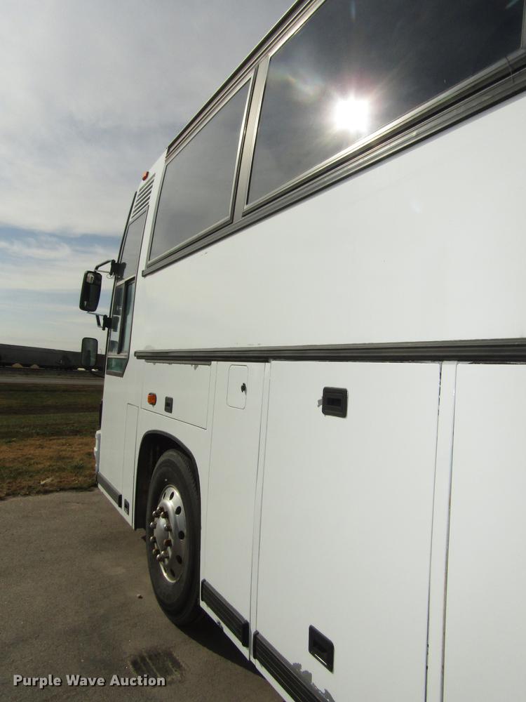 image for item DA3237 1995 Kassbohrer Setra RC Royalty S215HDH coach bus