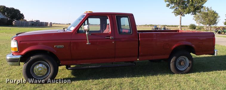 image for item DA6936 1997 Ford F250 SuperCab pickup truck