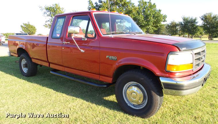 image for item DA6936 1997 Ford F250 SuperCab pickup truck