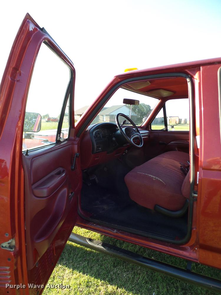 image for item DA6936 1997 Ford F250 SuperCab pickup truck