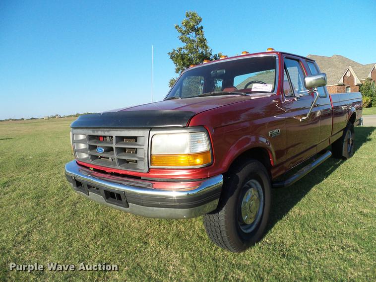 image for item DA6936 1997 Ford F250 SuperCab pickup truck