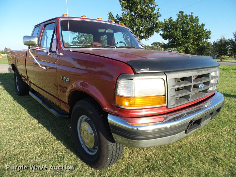 image for item DA6936 1997 Ford F250 SuperCab pickup truck