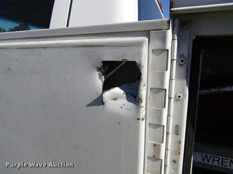 image for item DA6957 2007 Chevrolet Silverado Classic 2500HD utility bed pickup truck