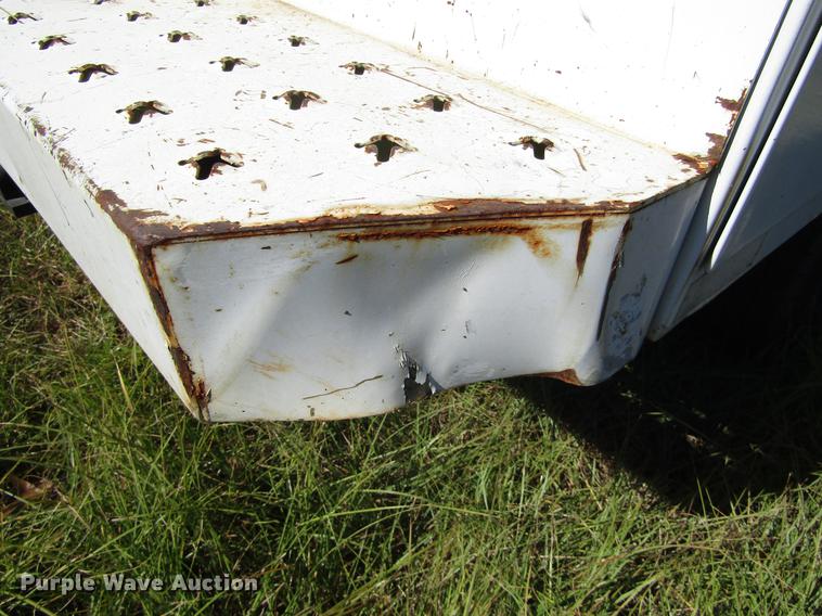 image for item DA6957 2007 Chevrolet Silverado Classic 2500HD utility bed pickup truck