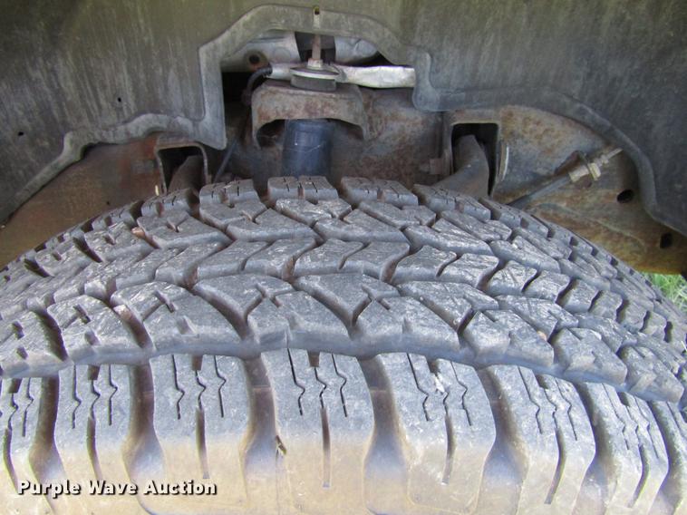 image for item DA6957 2007 Chevrolet Silverado Classic 2500HD utility bed pickup truck