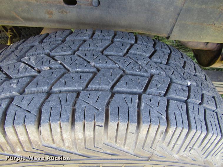 image for item DA6957 2007 Chevrolet Silverado Classic 2500HD utility bed pickup truck