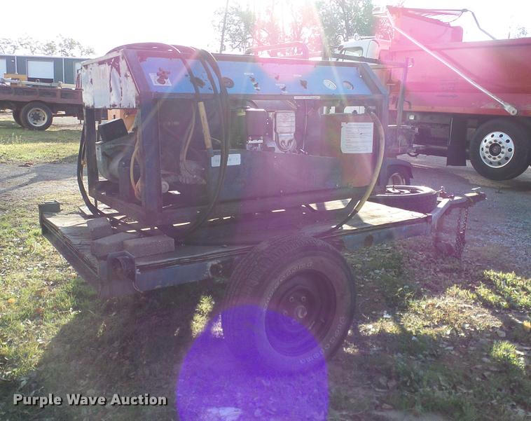 image for item DA6979 Steam Cleaner Voyager III steam cleaner