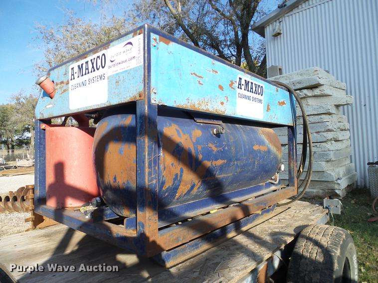 image for item DA6979 Steam Cleaner Voyager III steam cleaner