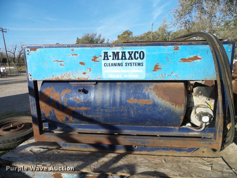 image for item DA6979 Steam Cleaner Voyager III steam cleaner