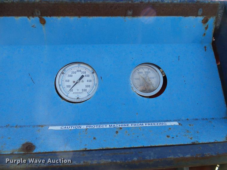 image for item DA6979 Steam Cleaner Voyager III steam cleaner