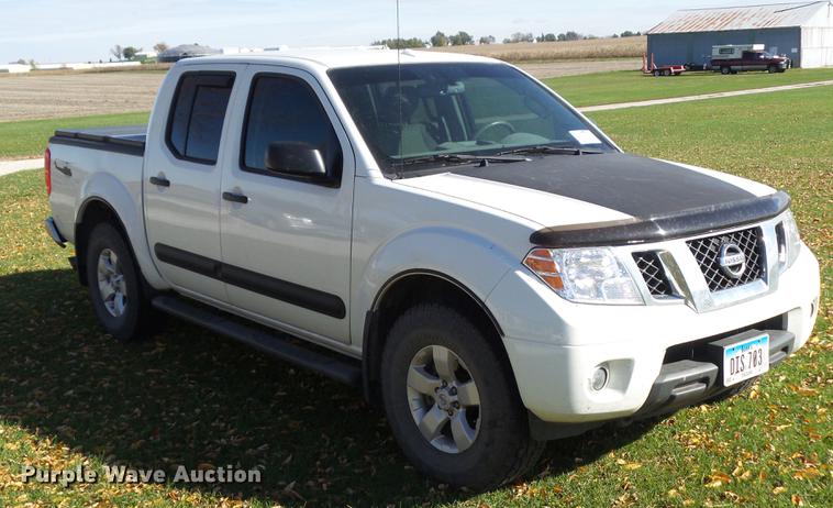 image for item DA7008 2013 Nissan Frontier SV Crew Cab pickup truck