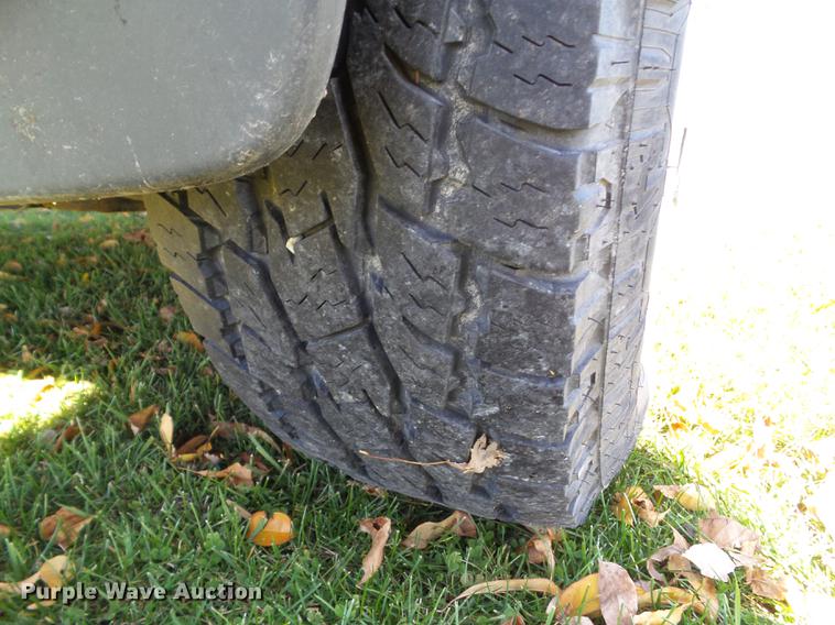 image for item DA7008 2013 Nissan Frontier SV Crew Cab pickup truck