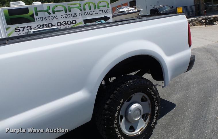 image for item DB1357 2008 Ford F250 Super Duty pickup truck