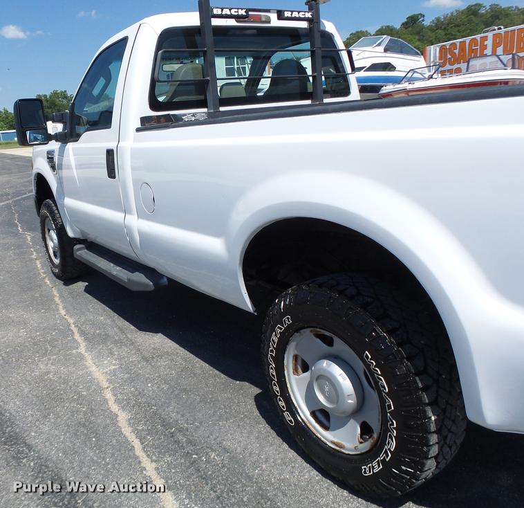 image for item DB1357 2008 Ford F250 Super Duty pickup truck