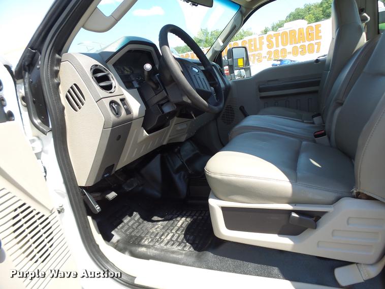 image for item DB1357 2008 Ford F250 Super Duty pickup truck