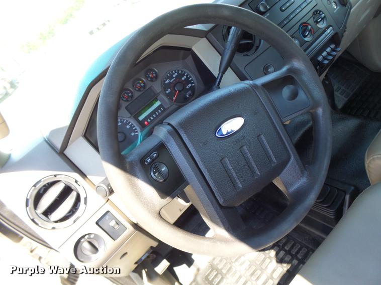 image for item DB1357 2008 Ford F250 Super Duty pickup truck