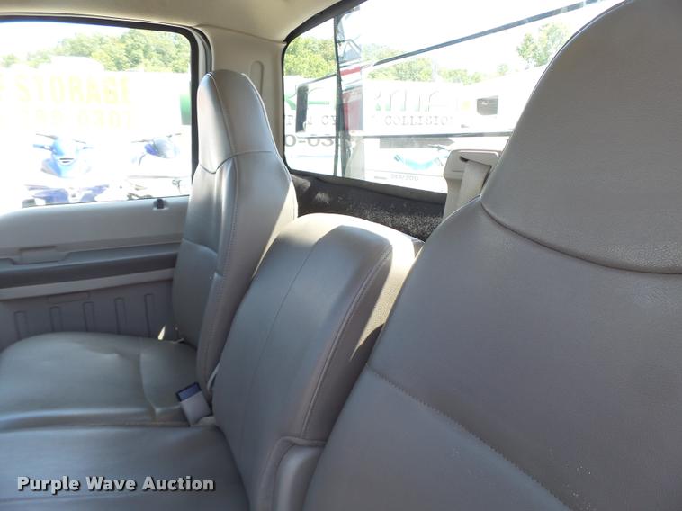 image for item DB1357 2008 Ford F250 Super Duty pickup truck