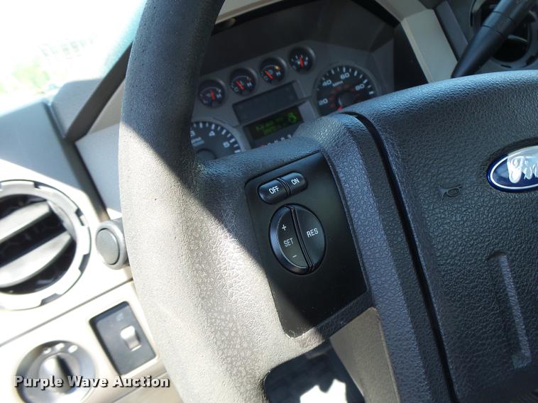 image for item DB1357 2008 Ford F250 Super Duty pickup truck
