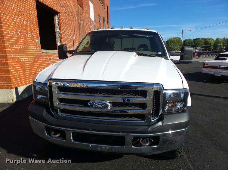 image for item DB1488 2001 Ford F350 Crew Cab pickup truck