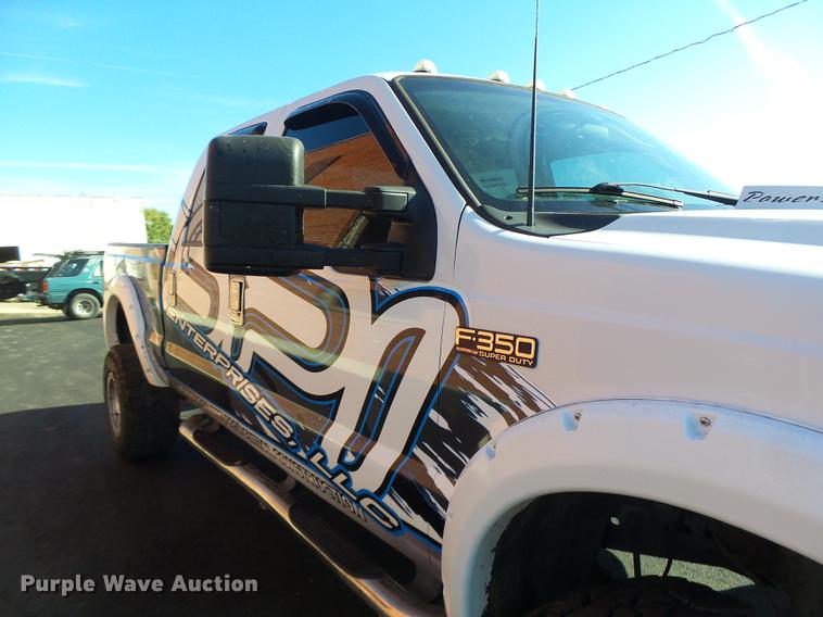 image for item DB1488 2001 Ford F350 Crew Cab pickup truck