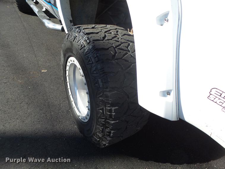 image for item DB1488 2001 Ford F350 Crew Cab pickup truck