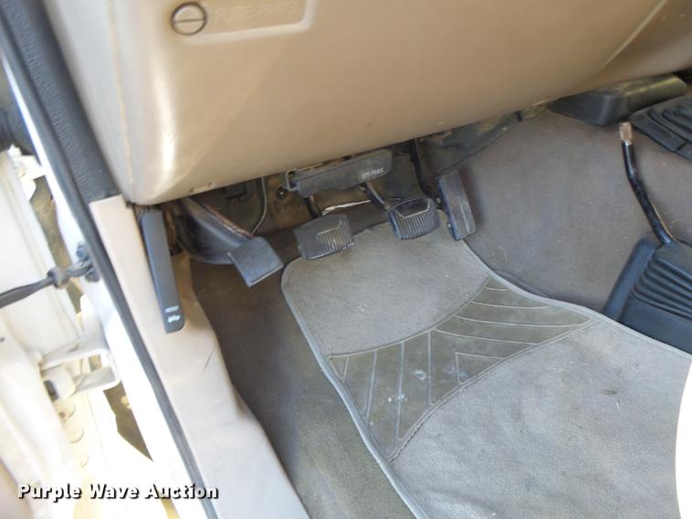 image for item DB1488 2001 Ford F350 Crew Cab pickup truck