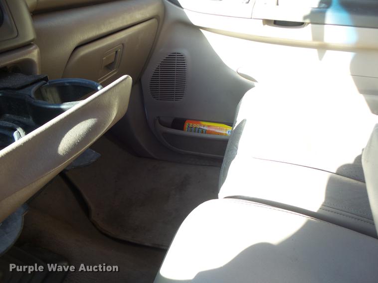 image for item DB1488 2001 Ford F350 Crew Cab pickup truck