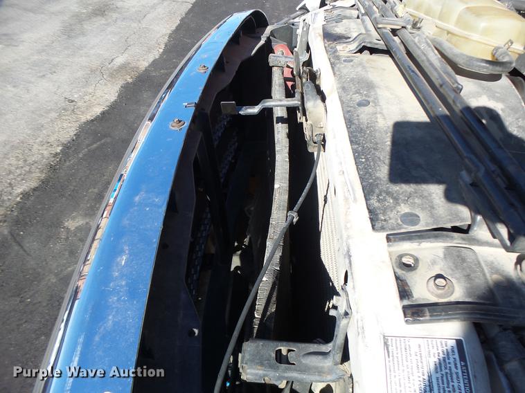 image for item DB1488 2001 Ford F350 Crew Cab pickup truck