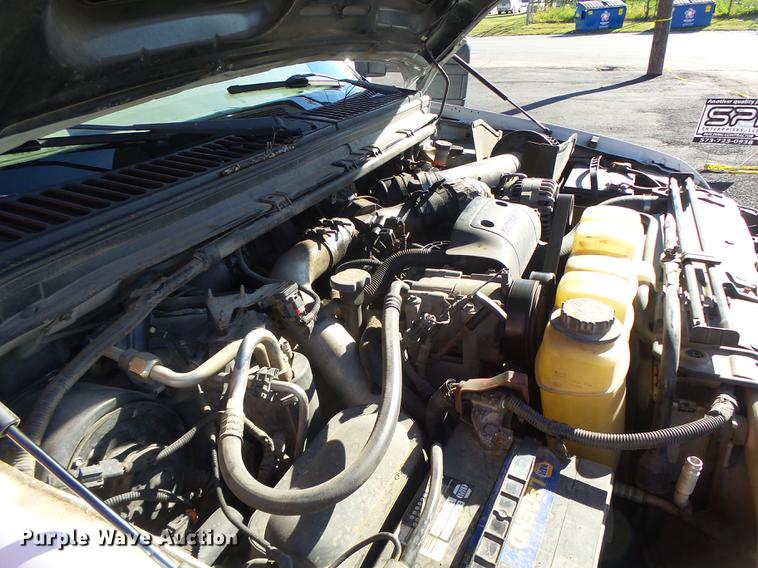 image for item DB1488 2001 Ford F350 Crew Cab pickup truck