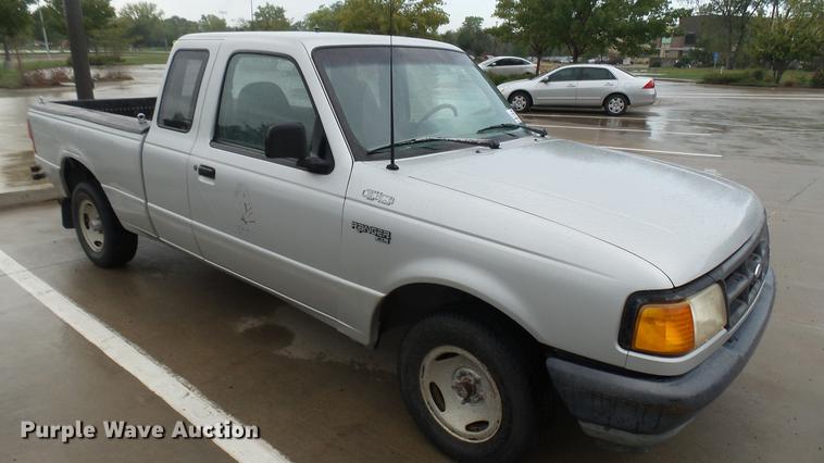image for item DB3457 1994 Ford Ranger SuperCab pickup truck
