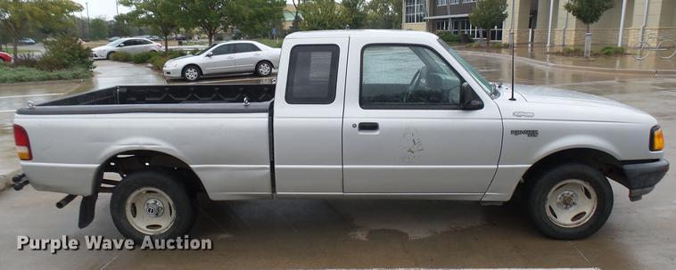 image for item DB3457 1994 Ford Ranger SuperCab pickup truck