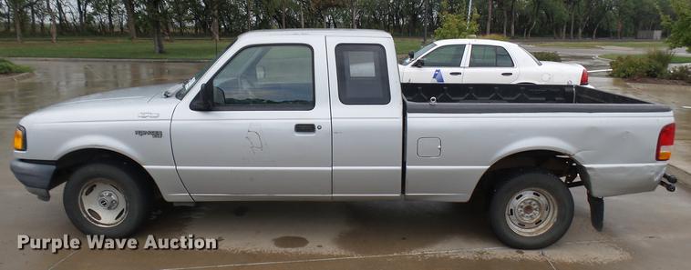 image for item DB3457 1994 Ford Ranger SuperCab pickup truck