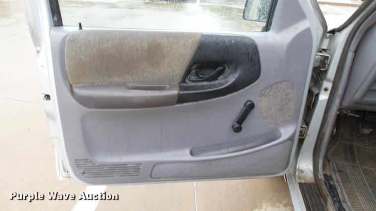 image for item DB3457 1994 Ford Ranger SuperCab pickup truck