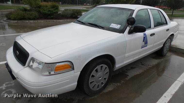 image for item DB3458 2010 Ford Crown Victoria Police Interceptor