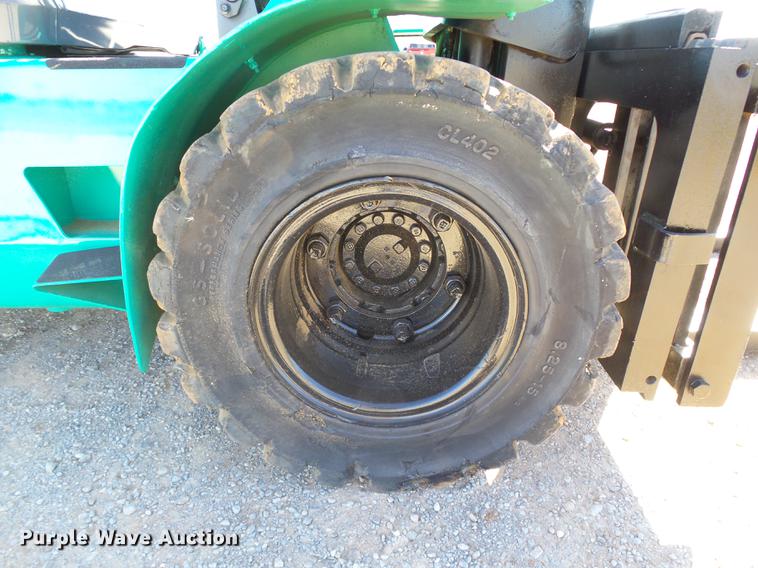 image for item DB4215 2001 Mitsubishi FD50C forklift