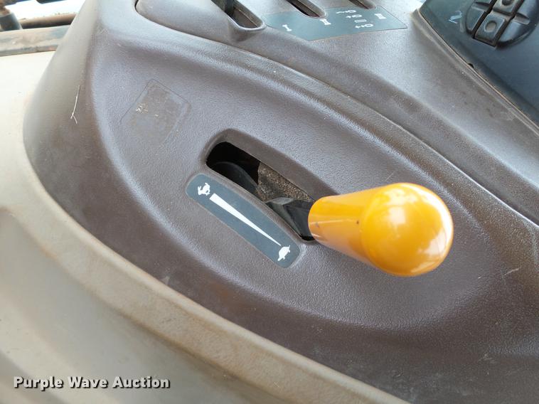 image for item DB4222 2005 John Deere 5325 MFWD tractor