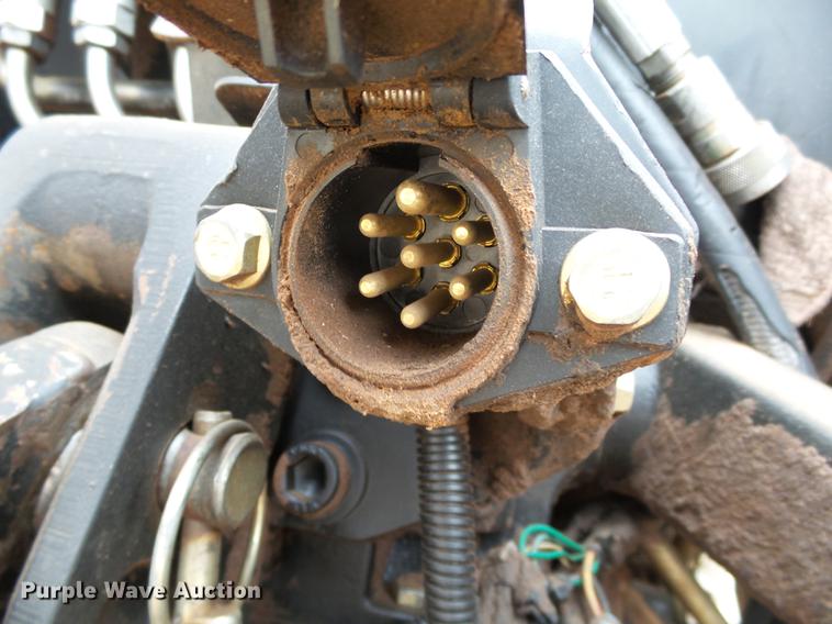 image for item DB4222 2005 John Deere 5325 MFWD tractor