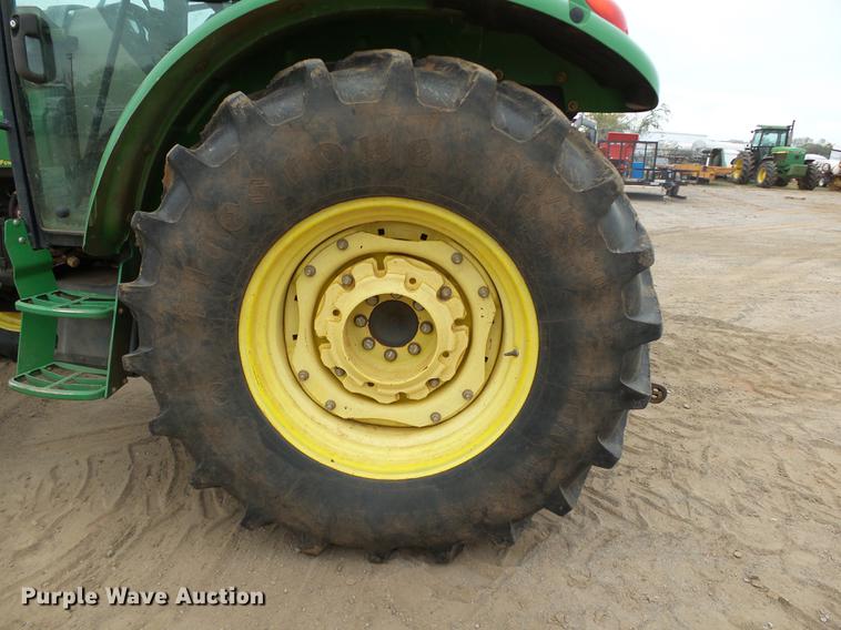 image for item DB4222 2005 John Deere 5325 MFWD tractor