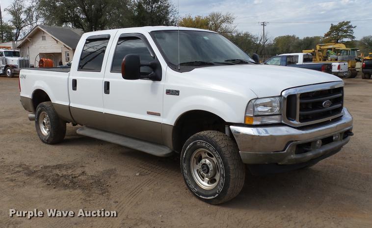 image for item DB4227 2004 Ford F250 Super Duty Lariat Crew Cab pickup truck