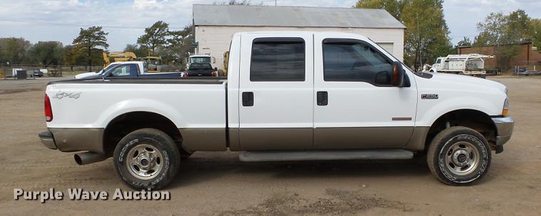 image for item DB4227 2004 Ford F250 Super Duty Lariat Crew Cab pickup truck