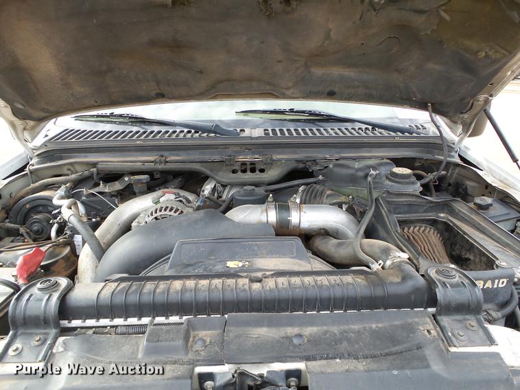 image for item DB4227 2004 Ford F250 Super Duty Lariat Crew Cab pickup truck