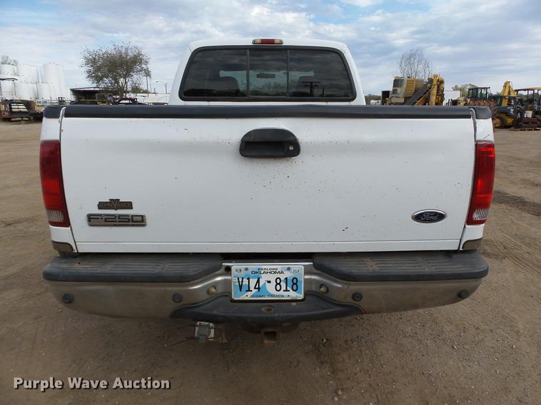 image for item DB4227 2004 Ford F250 Super Duty Lariat Crew Cab pickup truck