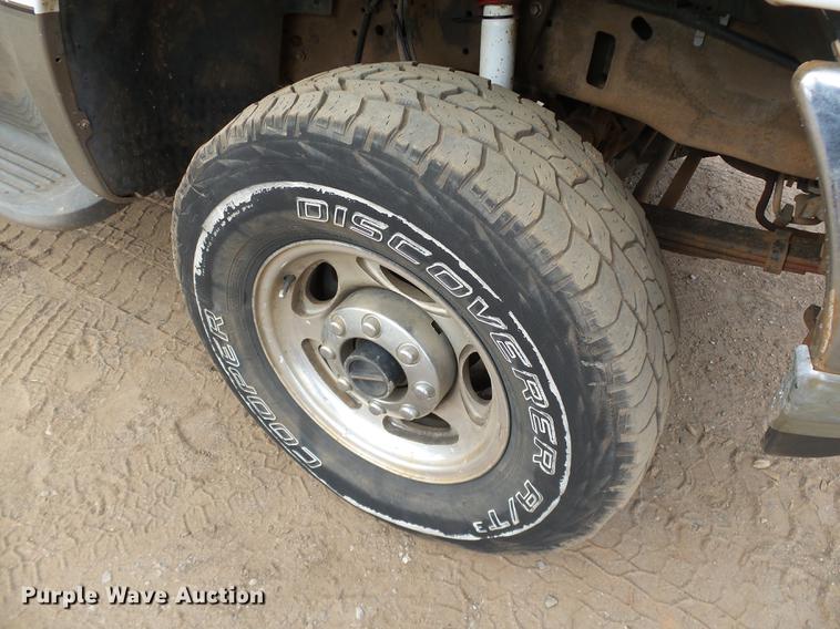 image for item DB4227 2004 Ford F250 Super Duty Lariat Crew Cab pickup truck