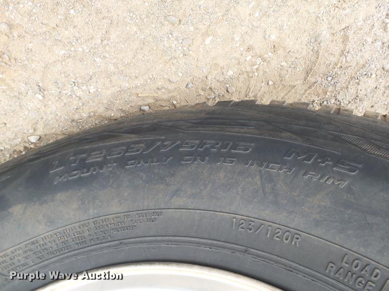 image for item DB4227 2004 Ford F250 Super Duty Lariat Crew Cab pickup truck